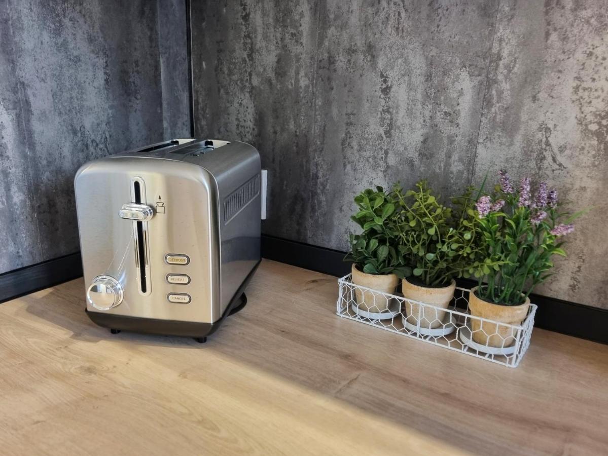 Cosy Apartment Nearby Train Station! Watford  Ngoại thất bức ảnh